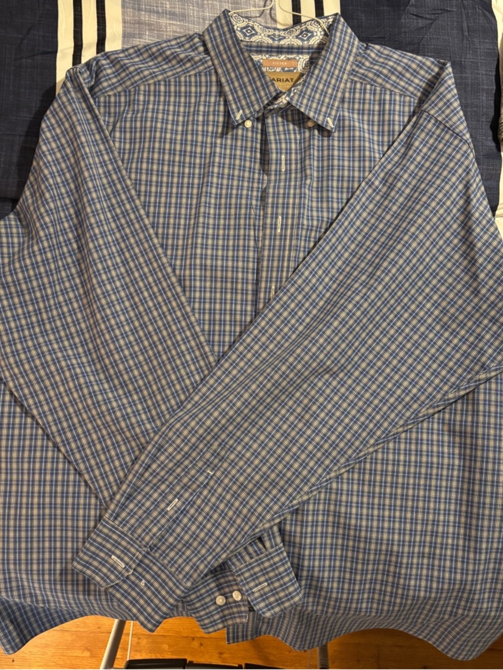 Ariat Blue and White Plaid Long-Sleeve Button-Down Shirt